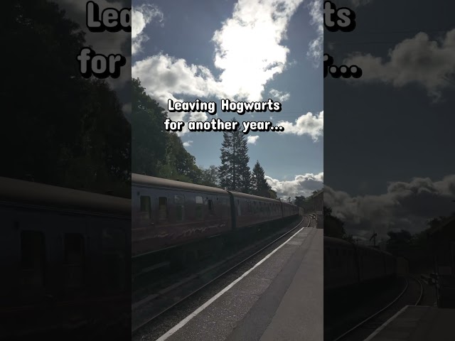 What other fitting music is there for a train departing like this? :p #harrypotter #hogwartsexpress