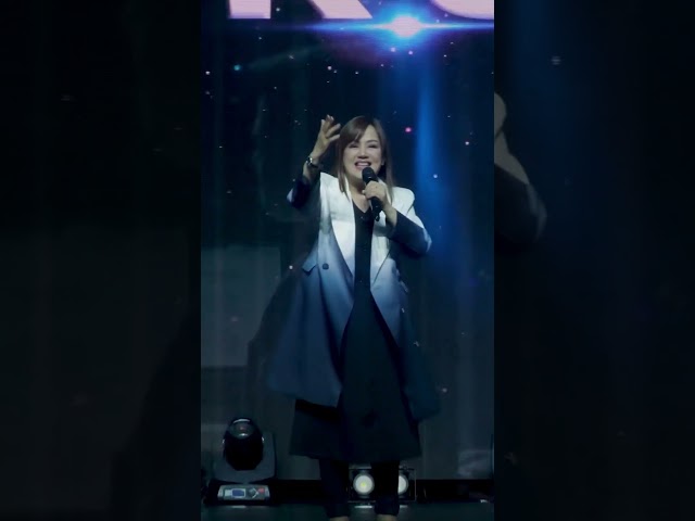 I SAW ONE / JESUS | I.D.O.4. (Cover) Live Praise and Worship with Lyrics