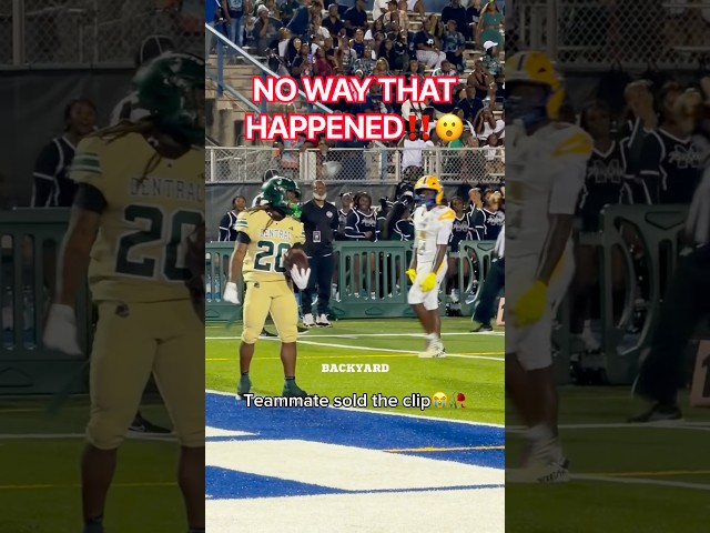 He made the whole defense miss… and then his teammate tackled him😱 #footballshorts #memes #fail
