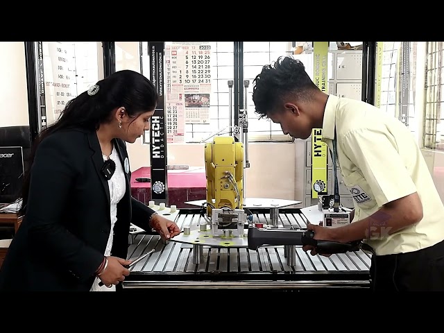 FANUC Robot Pick and Place | Experiment 1 | Industrial Robot Programming using Teach Pendant