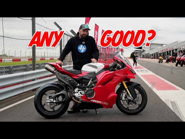 Ducati V4R | On TRACK at Donington Park