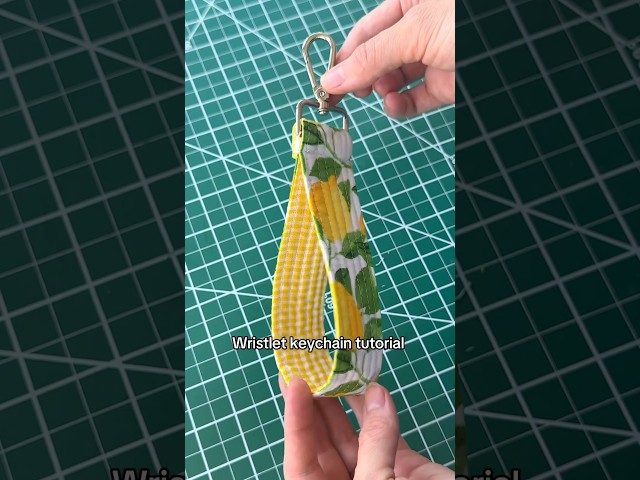 Let’s make an easy wristlet keychain! 🪡🍋 #sewing #sewingtutorial #sewingtips #sew #sewinghacks