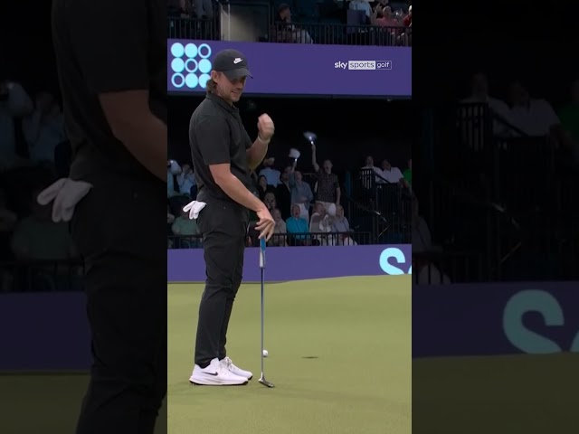 Rory McIlroy shocked by golf shot