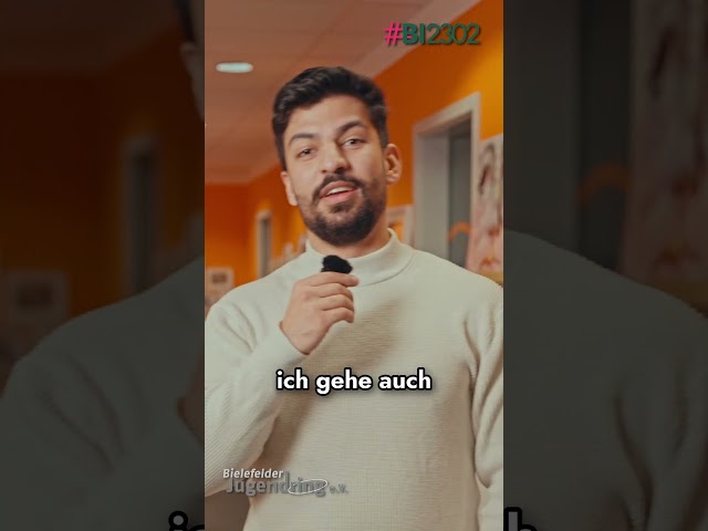 #BI2302 - Deine Wahl 2025 - Hakim, 21 Jahre