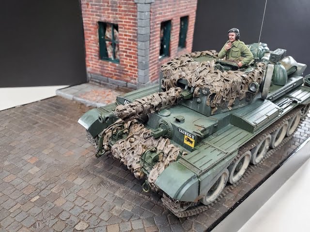 Tamiya 1/35 Cromwell with black dog resin parts and Friulmodel tracks
