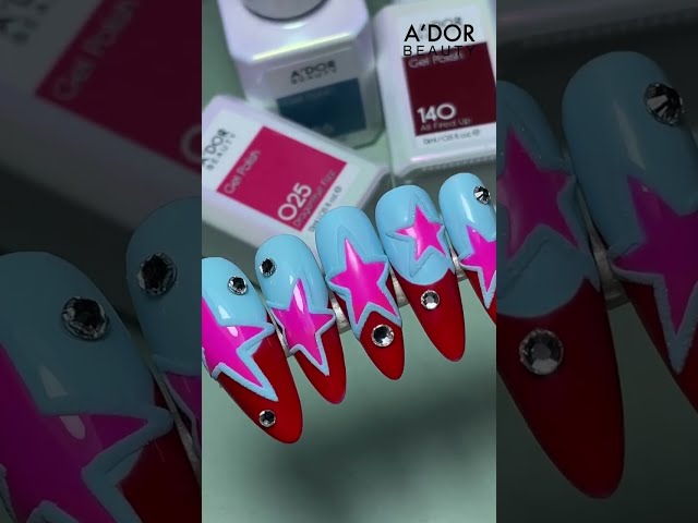 💅🏻 Bold stars, vibrant vibes! ✨