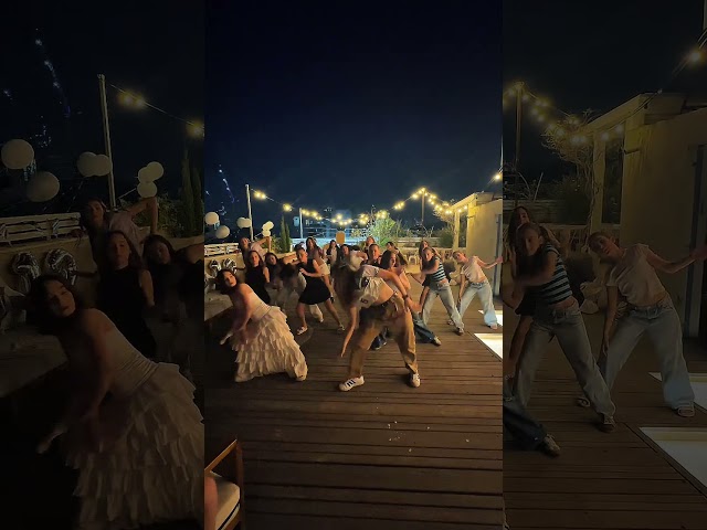 Tiktok dance workshop at a bat mitzvah 💃🏻