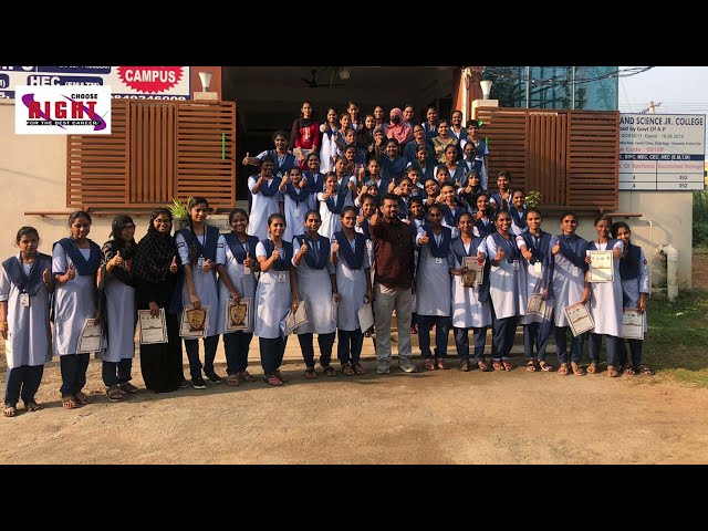 Awarding certificates to  Sri Vidya College Students | @rightcomputers #syadbasha #srividhyacollage