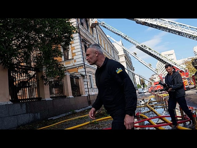 Second Kyiv bridge hit in two days as Russia targets Dnipro crossings