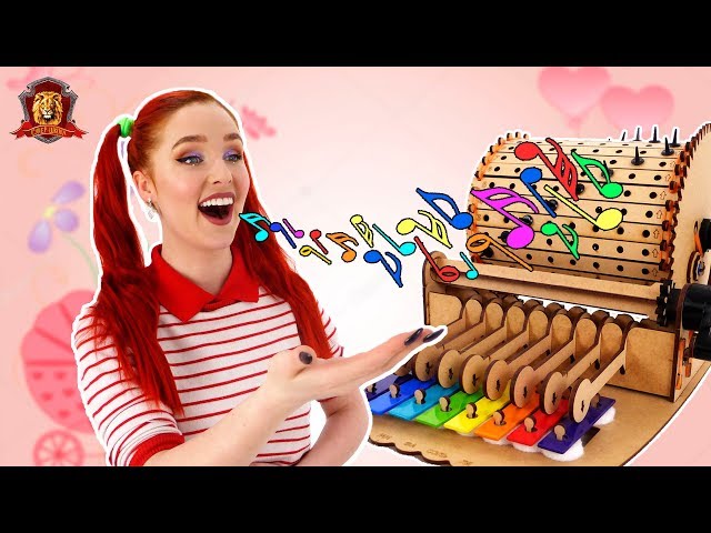 ИЗУЧАЕМ НОТЫ! МУЗЫКА с ТАНЕЙ МУР в Супер Школе! ИГРАЕМ НА ШАРМАНКЕ! 13+
