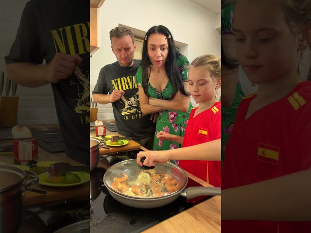 The Quick tomato lemon seafood pasta brought us together  #easyrecipe #hacks #familymeal