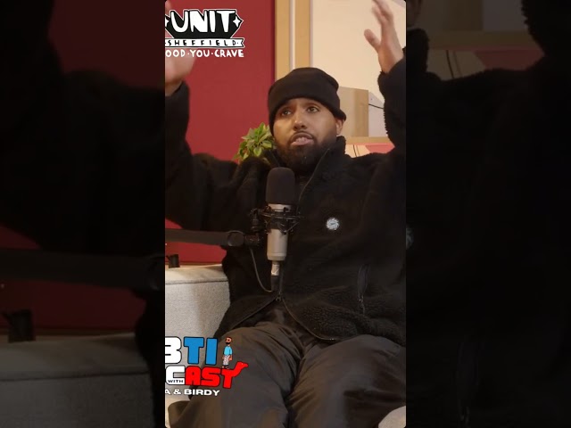 The ‘Don’t Look’ Effect 😂 | Abti Podcast #Shorts