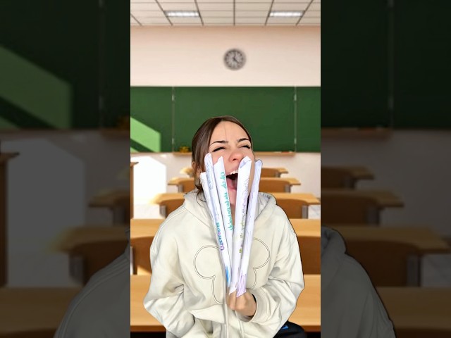 THE ONE WITH THE PAPER NAILS HAHAHAHA🤣🤣🤣