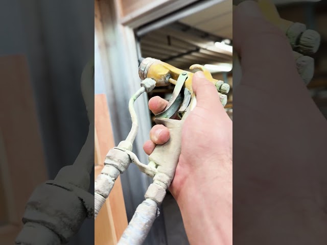 Lacquering a kitchen cabinet...