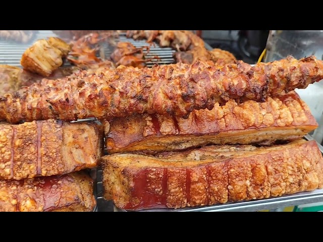 BBQ The whole world loves charcoal-grilled food. 