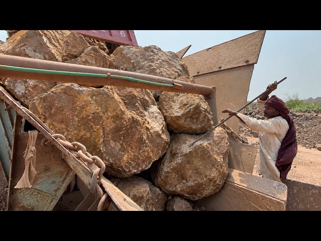 BIG ROCK 🪨 Crusher Machine - FULL Powerfull Process A Giant in Action-Big Rock Crushing 