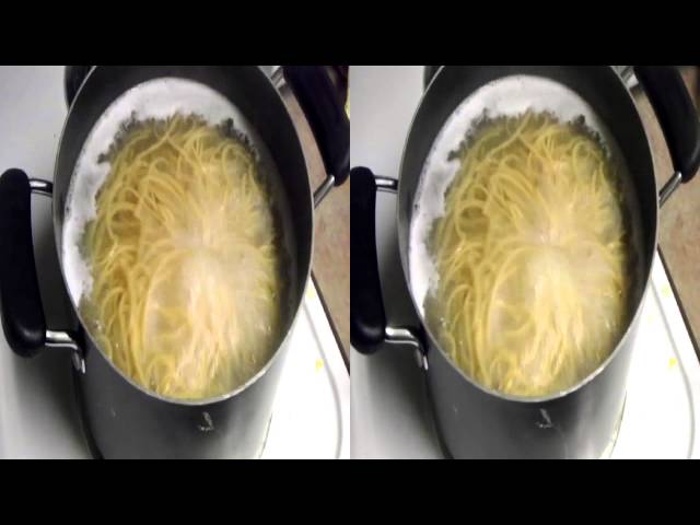 Cooking spaghetti