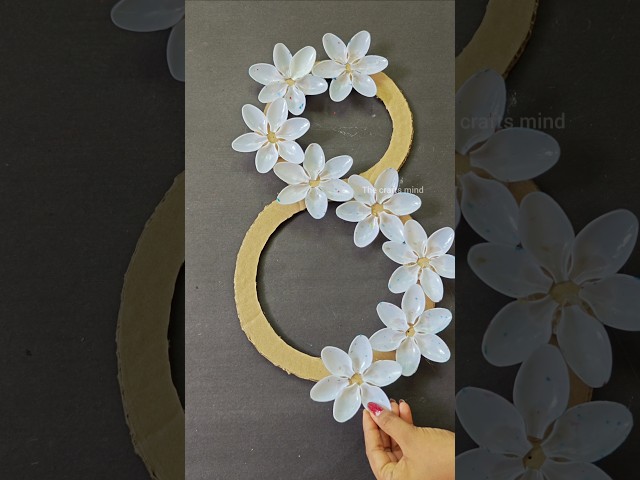 DIY Best out of waste plastic spoons reuse idea ☺️❤️#diycrafts #bestoutofwaste #walldecor #ytshorts
