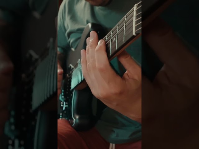 Chaotic guitar licks #guitartone #guitarlicks #enyaguitar #enyaxmari #guitarist