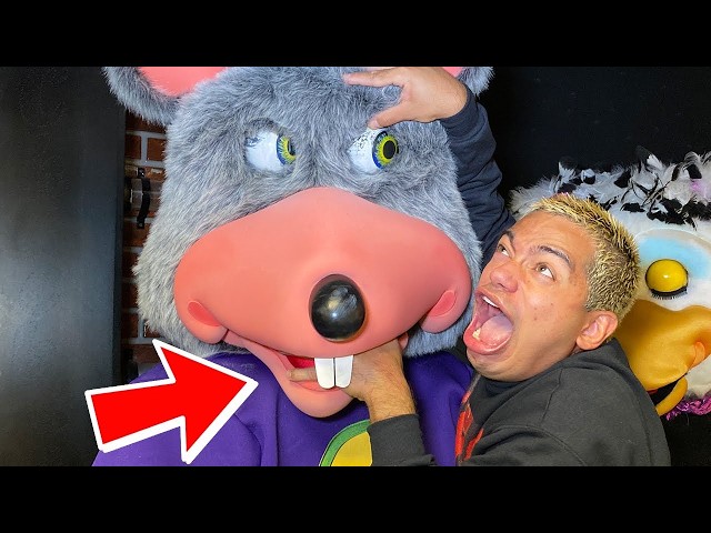 HELP! CHUCK E CHEESE ATTACKED ARCADE CRANIACS AT 3AM!! (SCARY)