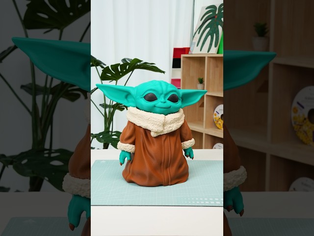 A tiny Jedi, fresh off the printer. 💚