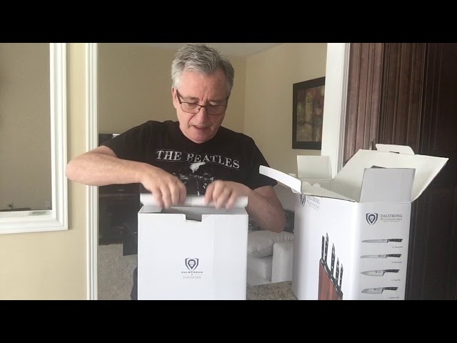 Unboxing Dalstrong Knives