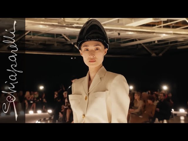 Schiaparelli | SS26| Daniel Roseberry's Gilded Asylum | ÉlanÉtoile