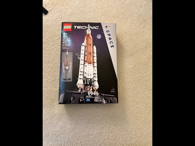 LEGO NASA Artemis Space Launch System Rocket Build in Real Time!