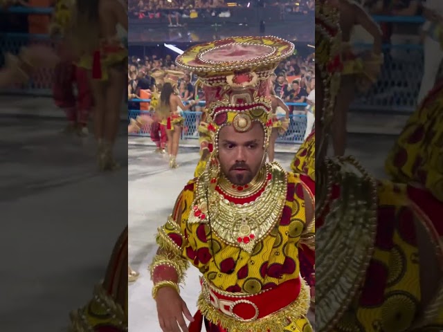 Name this amazing Samba school #sambaspectacle #riocarnaval  #riocarnival2025