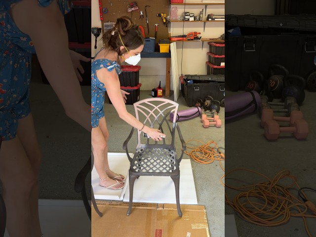 Getting our front porch set up with a little help from @KrylonBrand ✨ #KrylonPartner #Krylon #DIY