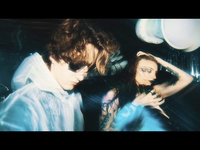 GLOWSTONE (@soberrob6964 x @madimakesmusica) — [ FOOTWORK, 140, BAILE MIX ] // heds