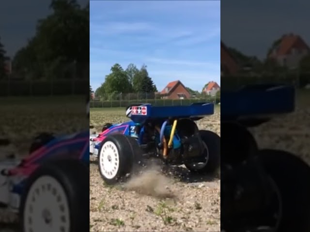 Tamiya DT02 MS Kicks!