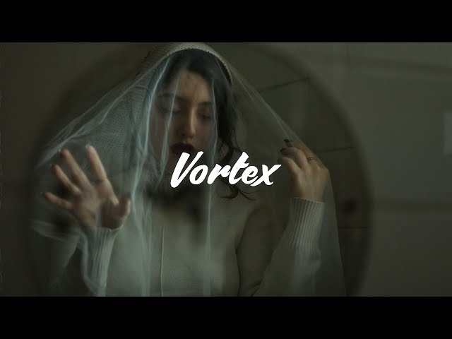 Lizzy McAlpine - Vortex (Lyrics)