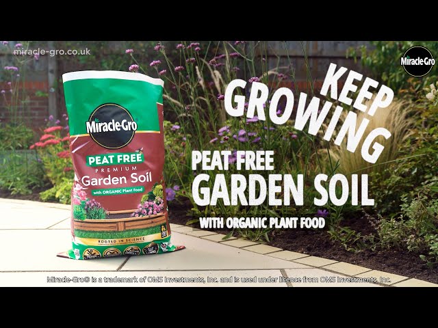 Miracle-Gro® Peat Free Garden Soil with Organic Plant Food | Raised Beds & Borders