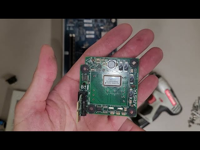 Teardown of a 7500E-SUP supervisor module for Arista DCS-7504