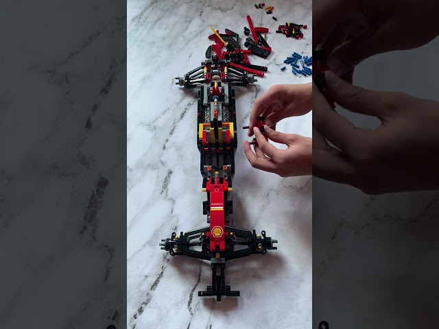 Lego F1 Ferrari SF24 Build