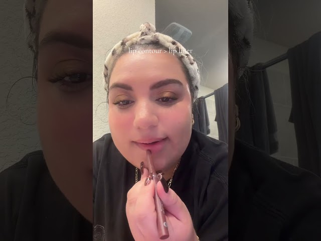 The blurred lip look is THAT girl 💋 Soft definition, easy to build up, and no harsh lip line