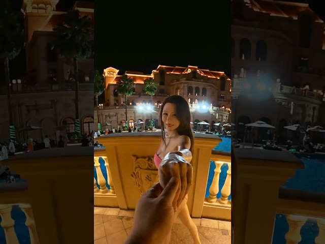 Models Recreate Titanic’s Iconic Hand-Holding Scene #dance #poolparty #models #shanghai