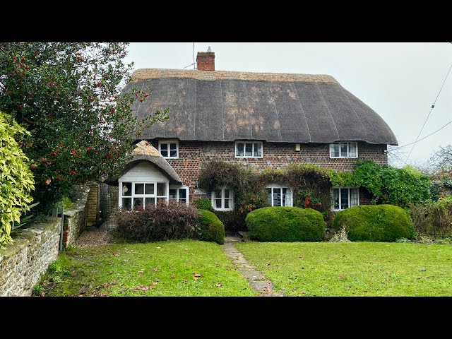 Mystical Foggy WALK in an English Village : Great Coxwell, ENGLAND