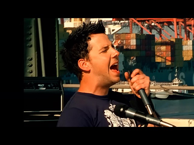 Simple Plan - Welcome To My Life (Official Video)