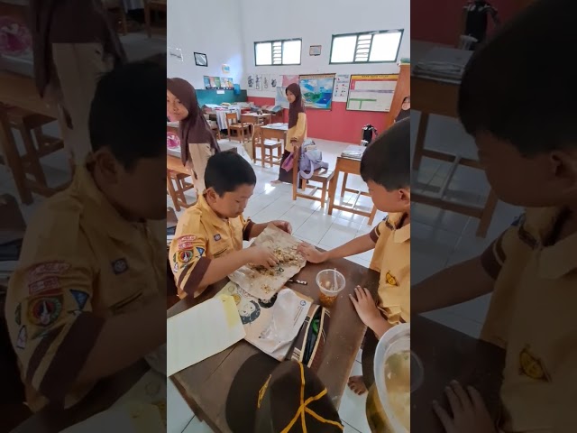 SALING BERBAGI  #merdekabelajar #indonesia #sekolah #berbagi #viral