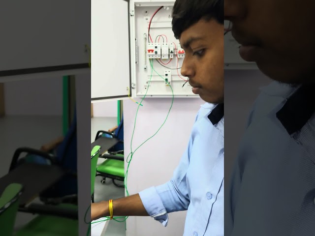 Godown wiring practical #electrical at iti Dhirpur New Delhi #iti #electricalwork #wiring
