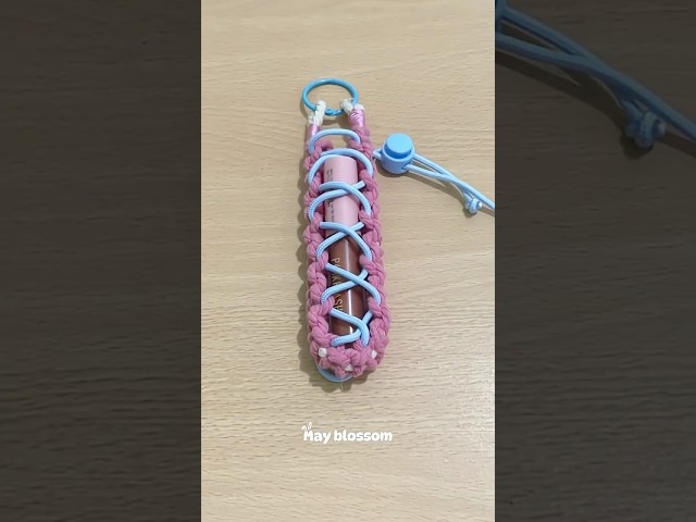 Diy lip holder macrame #bagcharm #macrametutorial #macrameprojects #lipholder #holder