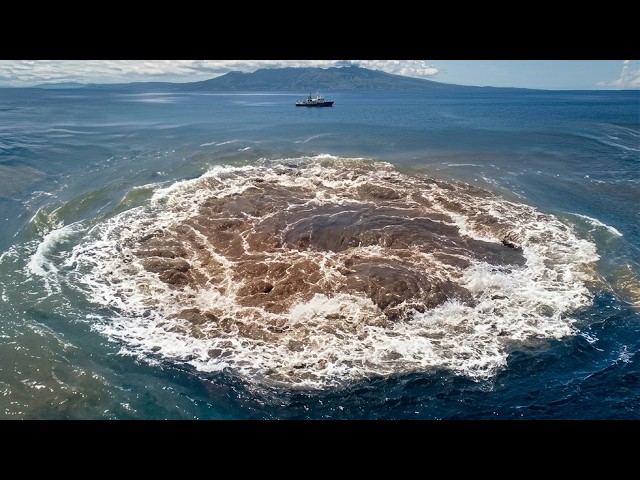 First Time Filmed in a Decade — Underwater Volcano Eruption (Kavachi)