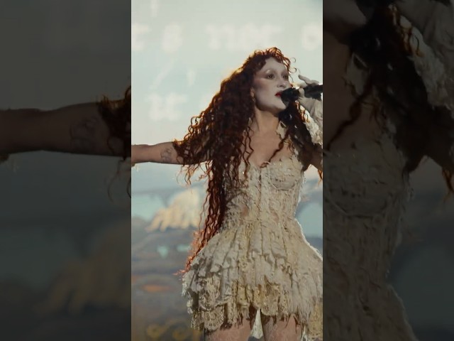 the subway at @CoronaCapital 🎥 Bridget Craig