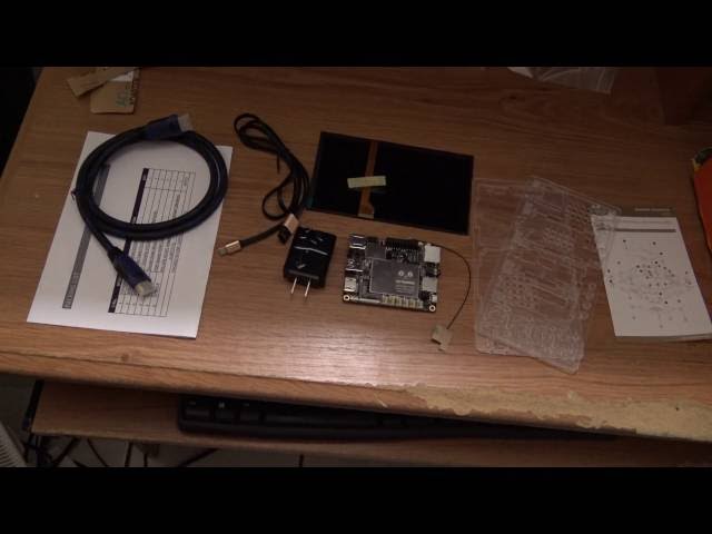 [4K] Unboxing LattePanda + 7 Inch Display + Acrylic Case + Cables