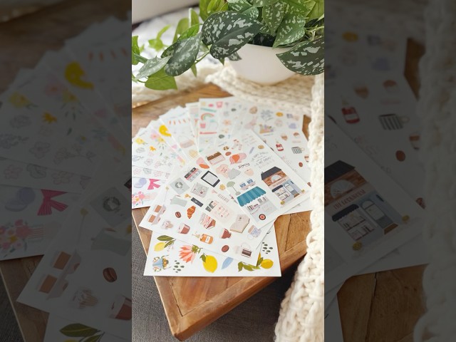 These stickers by @MarielReyes are 🧑🏽‍🍳💋 #planner #scrapbooking #stickers #planning