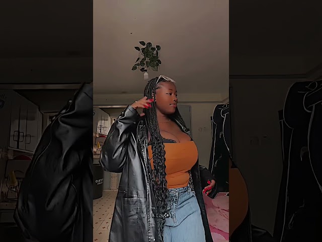 Samantha J - Tight Skirt (Dance Challenge)