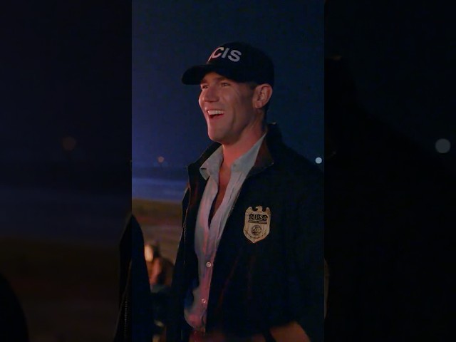 Franks Calls Out Gibbs Missing Shirt Button? | NCIS Origins Season 3