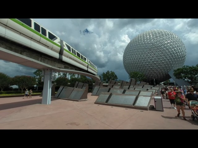 Epcot Spaceship Earth in VR180